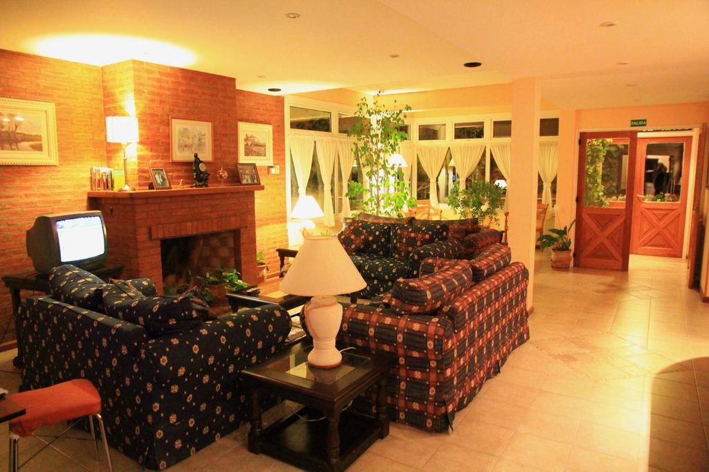 Hosteria Solar De La Costa Puerto Madryn Kültér fotó