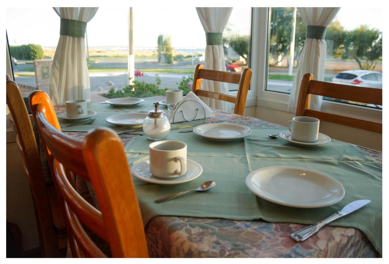 Hosteria Solar De La Costa Puerto Madryn Kültér fotó